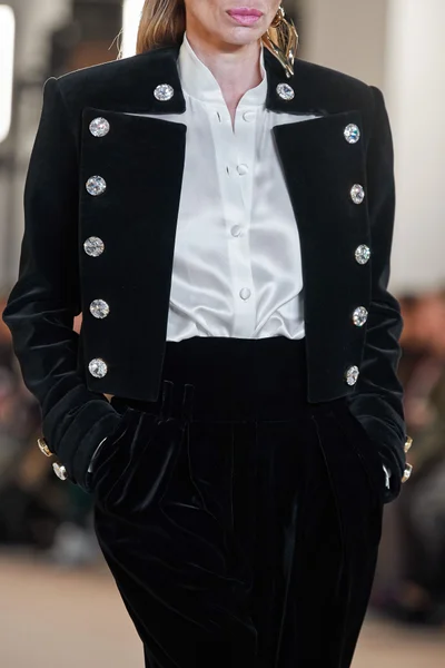 Look 234